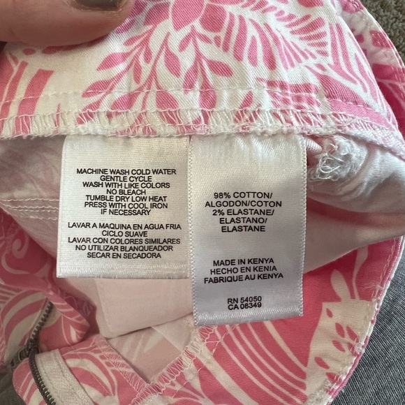 Vacation - Pink‎ Floral Lightweight Jeans - Picture 3 of 4